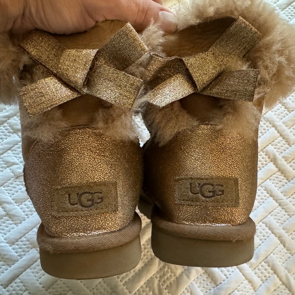 UGG CLASSIC MINI BAILEY BOW II CARIBOU SHEARLING LINED BOOTS US 7 EU 38 UK 5 - Picture 7 of 12